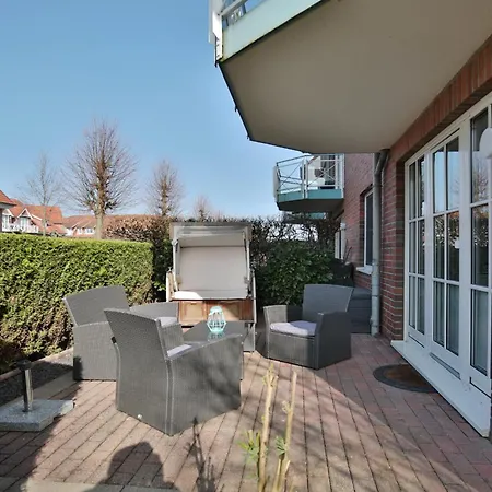 Haus Ostseeallee 2 4 Ostseeview * Niendorf (Timmendorfer Strand)