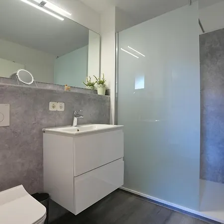 Haus Ostseeallee 2 4 Ostseeview * Niendorf (Timmendorfer Strand)